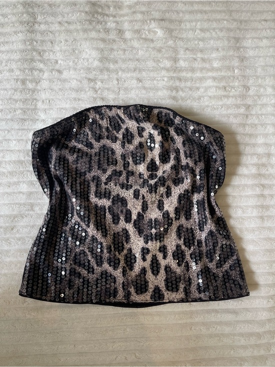 Tops - Sparkly cheetah print going out top